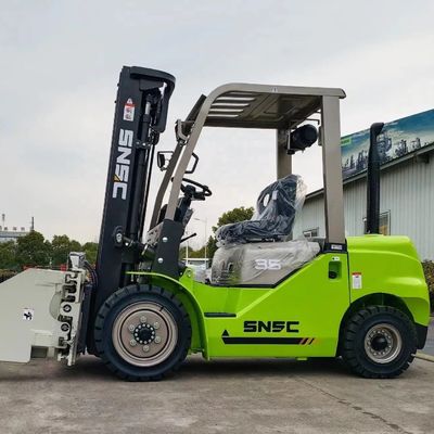 사이드 셔퍼 4x4 포크리프트 YUNNEI 엔진 3500kg 소형 오프로드 포크리프트