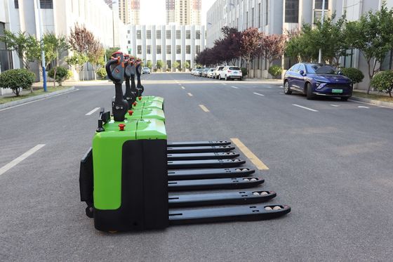 식품 및 음료 공장용 1550mm 포크 배터리 가동 팔레트 트럭